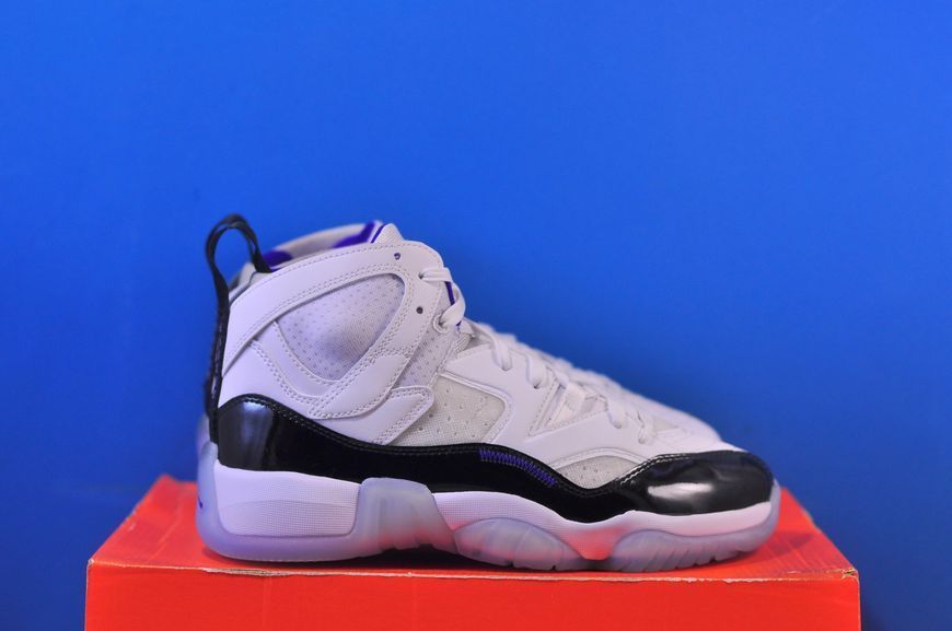 Кросівки Nike Air Jordan Two Trey DQ8431-100 DQ8431-100 фото