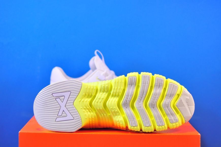 Кросівки Nike Free Metcon 5 White DV3950-106 DV3950-106 фото