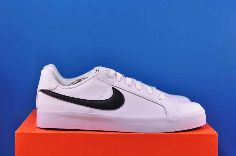 Nike court hot sale royale ac sneaker