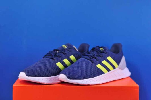 Кросівки Adidas Questar Flow NXT