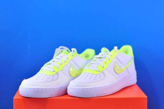 Кросовки Nike Air Force 1 LV8