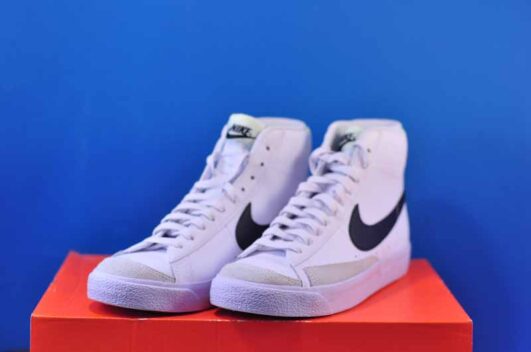 Кросовки Nike Blazer Mid 77