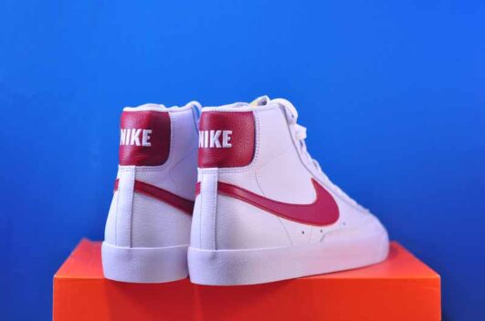 Nike Blazer Mid