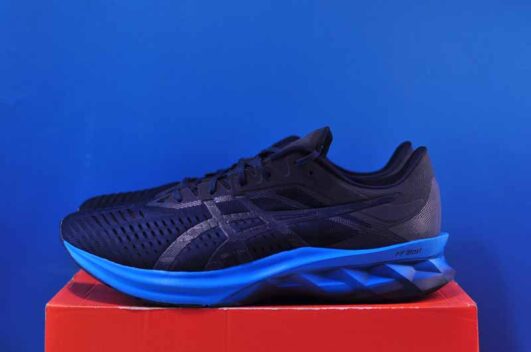 Asics Novablast 2 Blue 1011A681-402