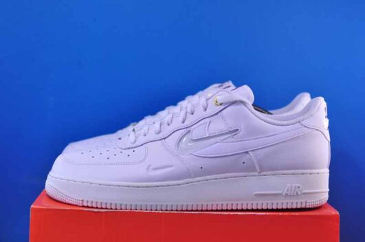 Nike Air Force 1 07 DQ7664-100