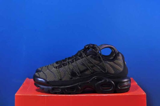 Nike Air Max Plus Utility FJ4232-200